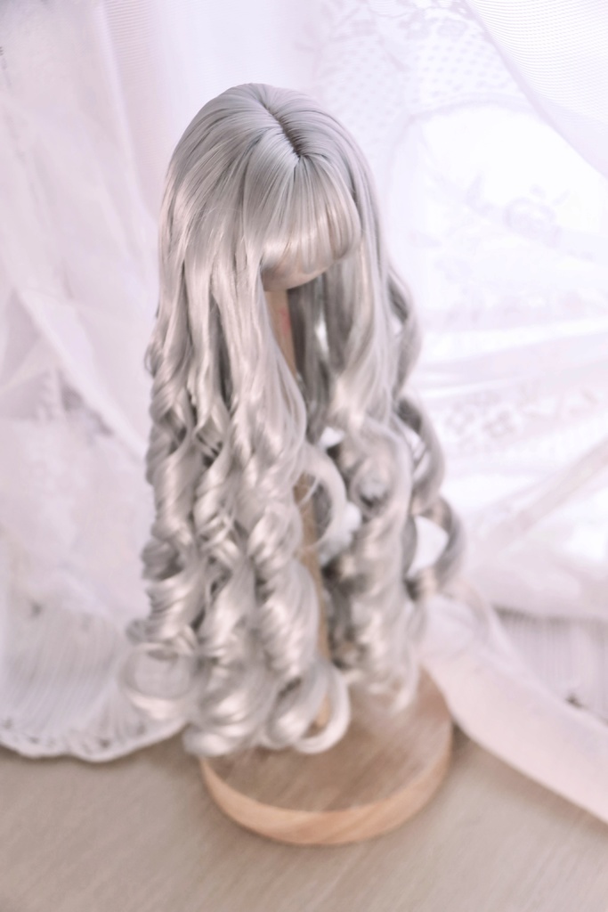 【12月アイドールお持ち帰り】柔らか繊維1\3ドールウィッグ シースルーバング ふわふわ姫ウェーブ