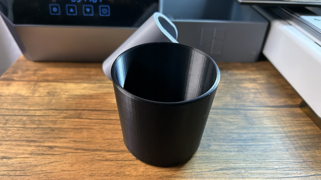 Nissan 370Z Passenger Knee Support Cup Holder (LHD Only) – No Modification | 3D Printable STL