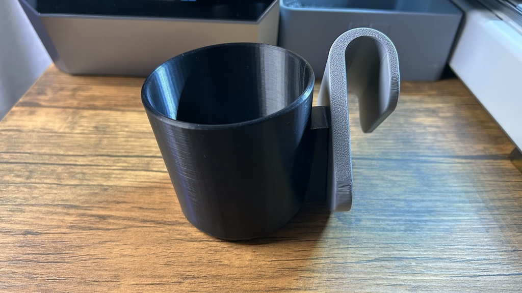 Nissan 370Z Passenger Knee Support Cup Holder (LHD Only) – No Modification | 3D Printable STL