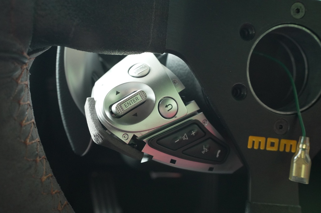 Z34 純正ステアリングスイッチ対応 ボスカバー(ワークスベル対応)