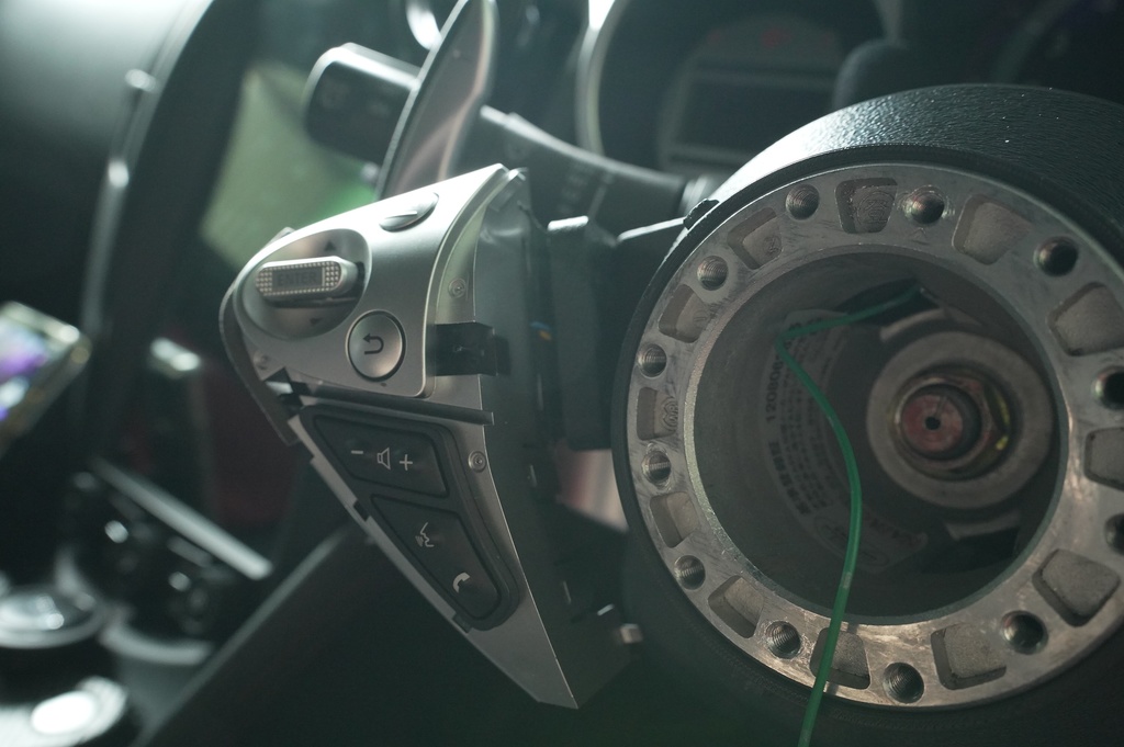 Z34 純正ステアリングスイッチ対応 ボスカバー(ワークスベル対応)