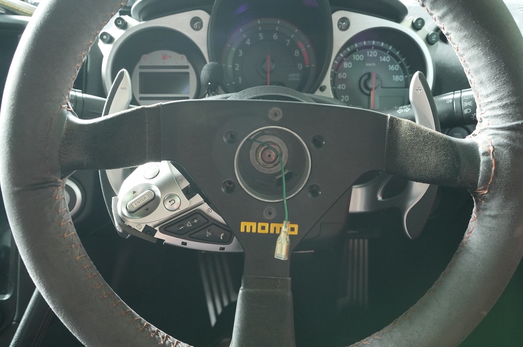 Z34 純正ステアリングスイッチ対応 ボスカバー(ワークスベル対応)