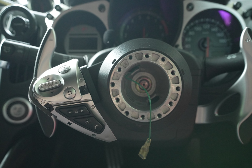 Z34 純正ステアリングスイッチ対応 ボスカバー（ワークスベル対応）