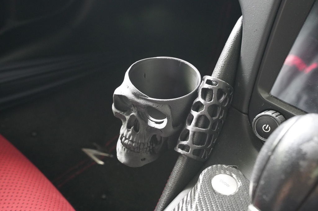 日産 フェアレディZ (Z34/370Z) カップホルダー – スカル形状 / ボロノイ最適化マウント – 3DプリントSTL【2モデルセット・右ハンドル用】