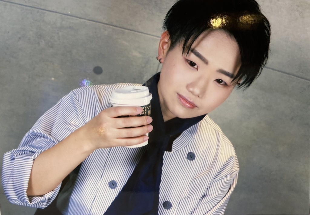 ゆうと カフェ衣装ブロマイドC