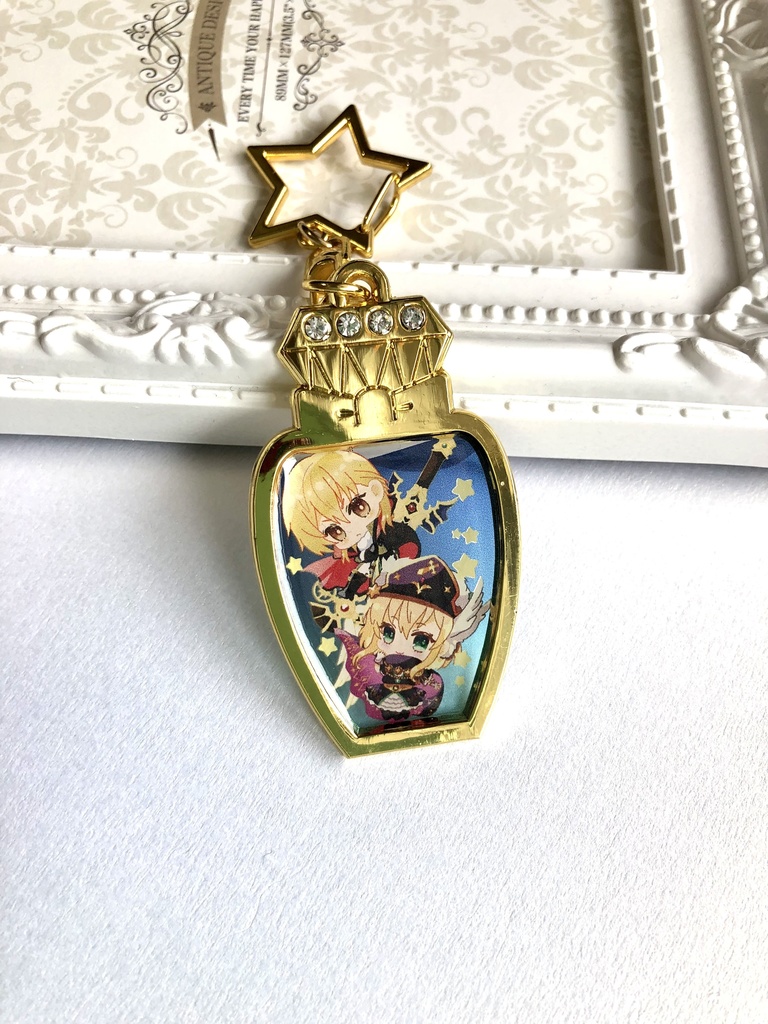 アレナン香水風メタルキーホルダー