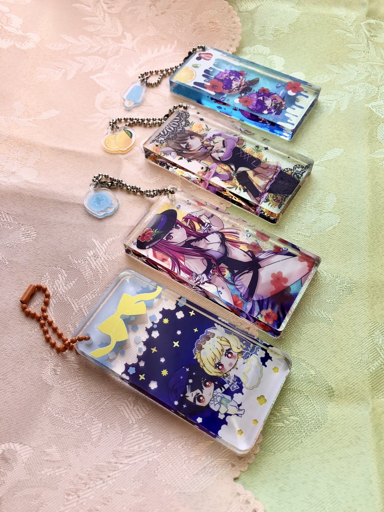 ゆらゆらフィギュア&アクリルスタンド&ドミスト