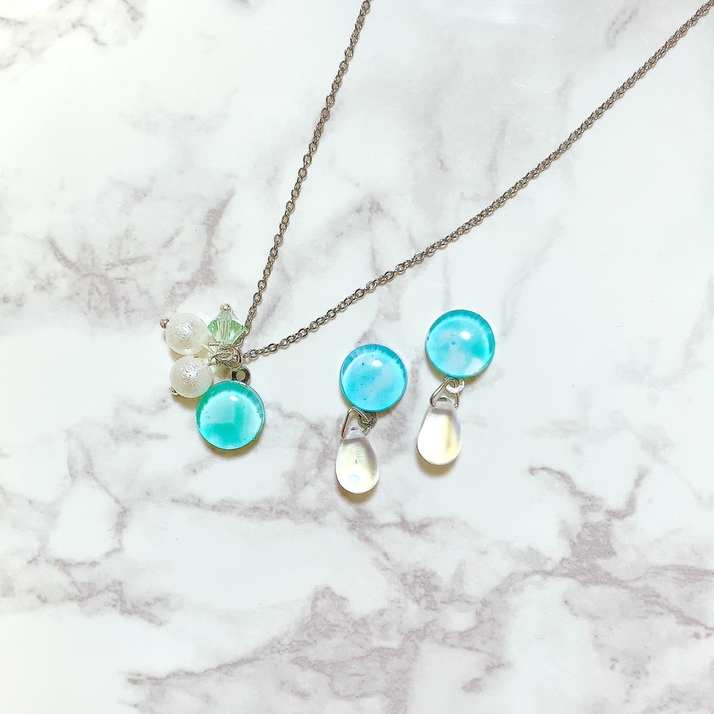 イメージカラー　耳飾り・ネックレスセット【白澤】