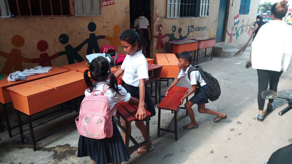 カンボジア孤児院風景