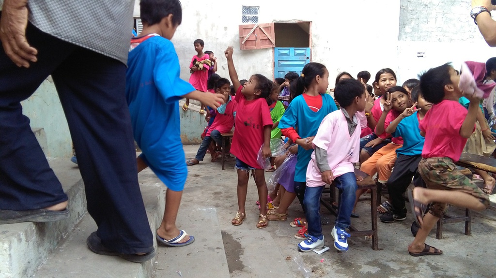 カンボジア孤児院風景