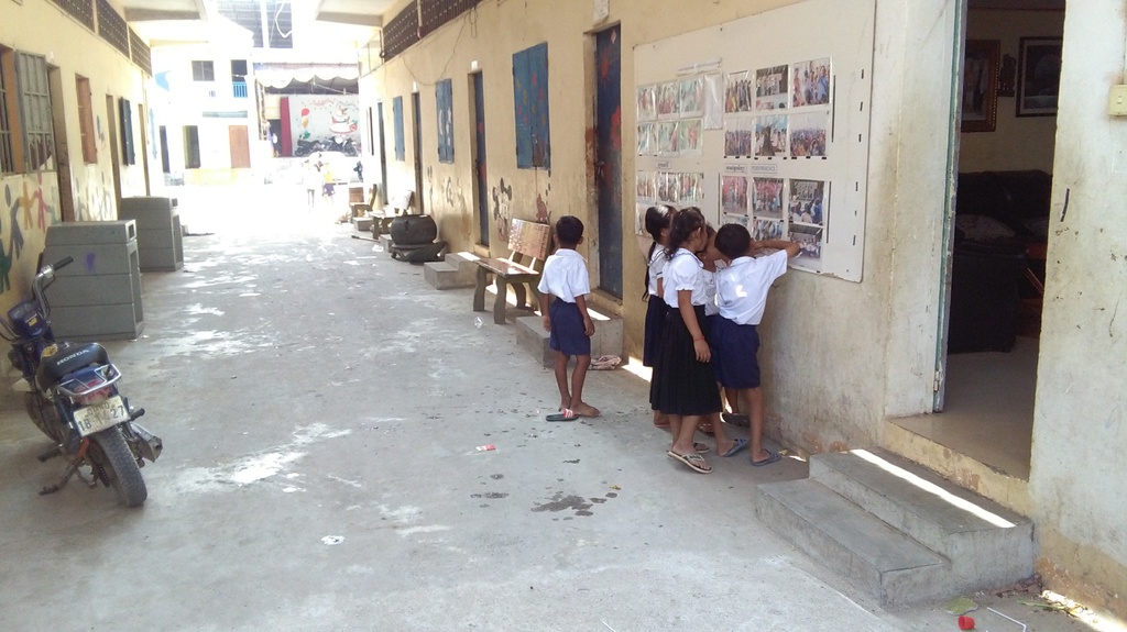 カンボジア孤児院風景