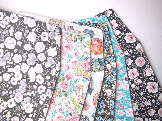 万年筆イラストブックカバー