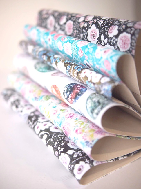 万年筆イラストブックカバー