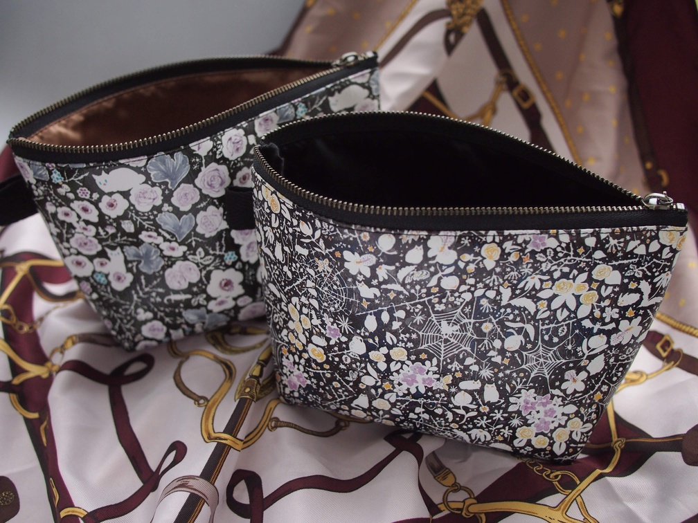 万年筆イラスト図案・三角ポーチ