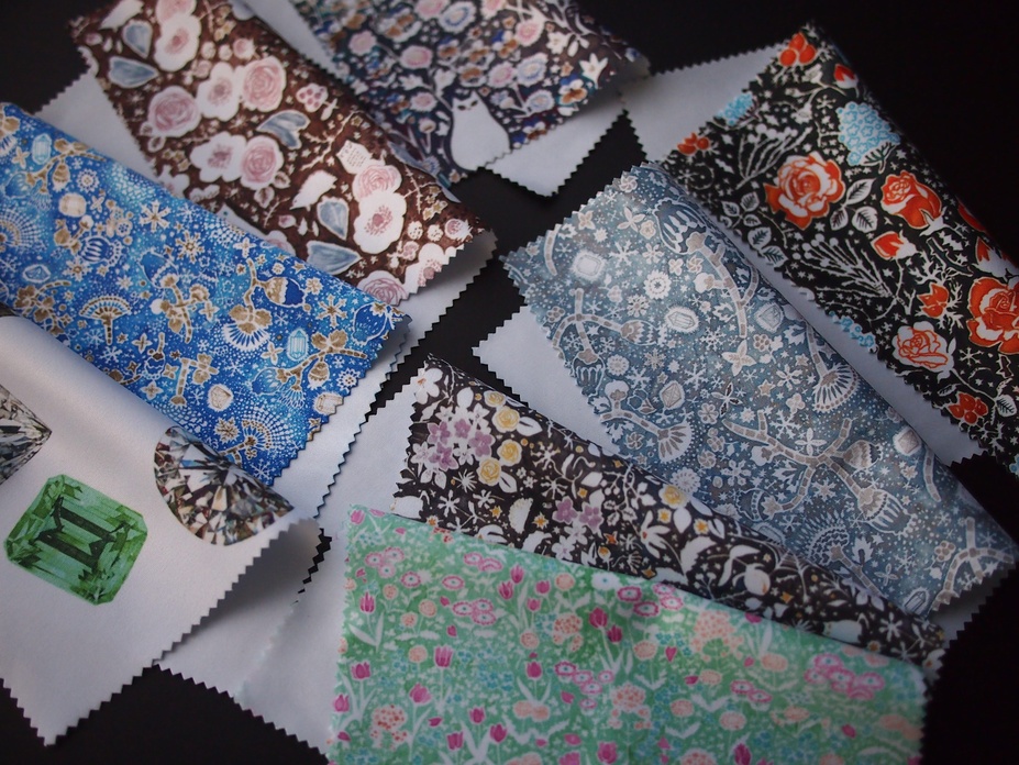 2020 万年筆イラストマルチクロス