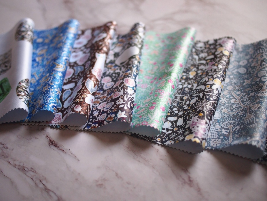 2020 万年筆イラストマルチクロス