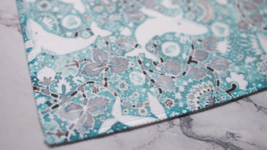 【KUJIRANO FANTASIA 】図案ミニハンカチ