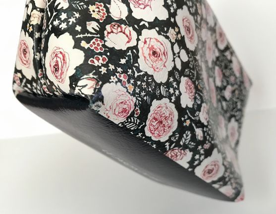 三角ポーチ『5月の庭』