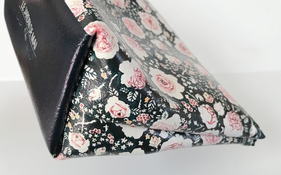 三角ポーチ『5月の庭』