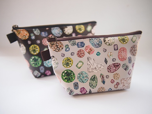 宝石図ポーチ