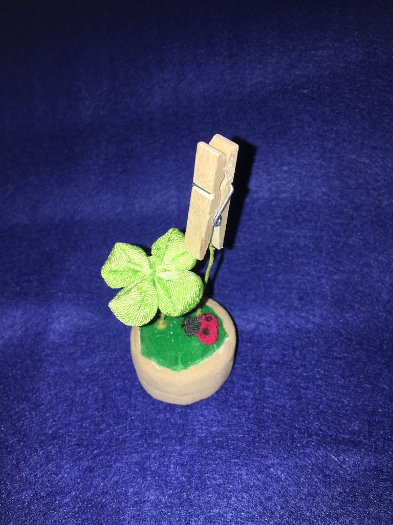 マグネットつまみ細工メモホルダー、lucky☘🐞