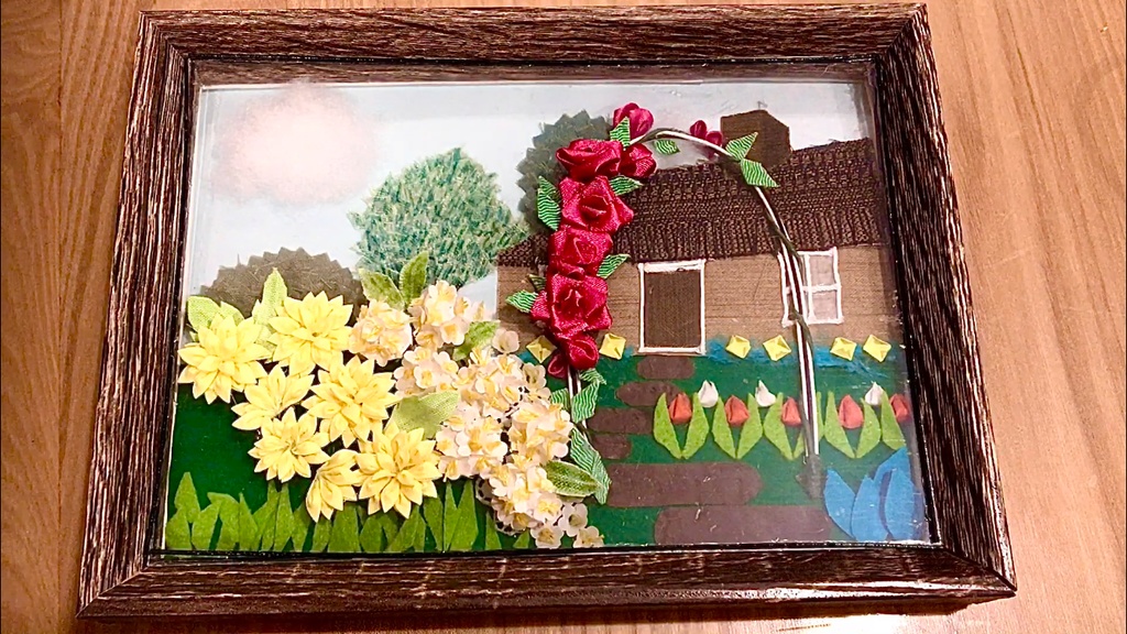 バラのアーチのある庭 2L版額