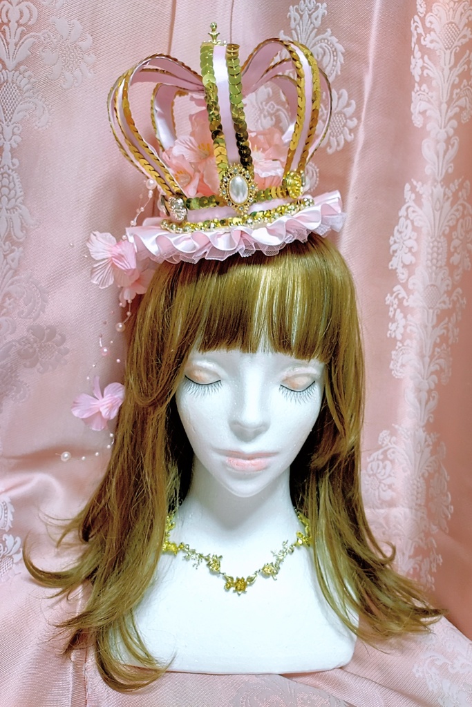 桜こぼれるピンククラウン型ヘッドドレス♡フリル付き王冠