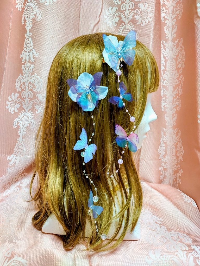 紫陽花と幻想的蝶のブルーヘアクリップ2点セット