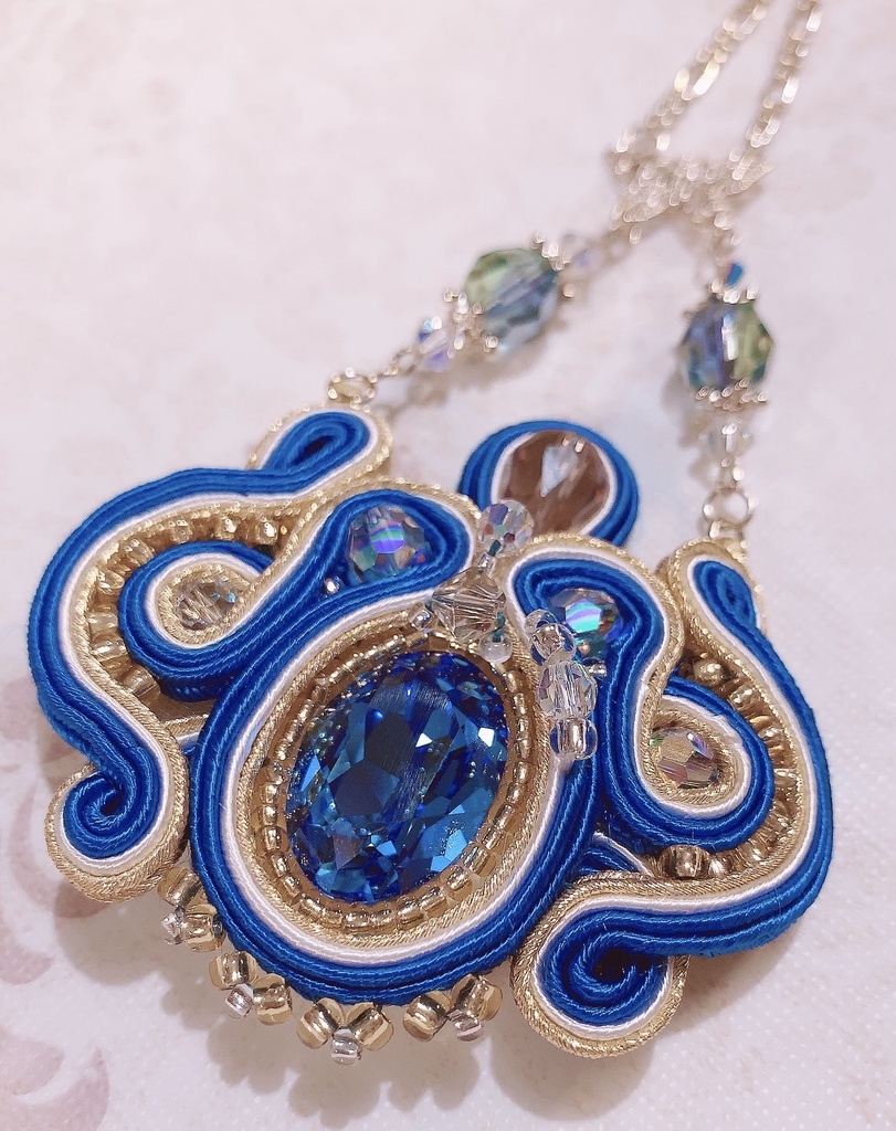 近侍ネックレス 三日月宗近