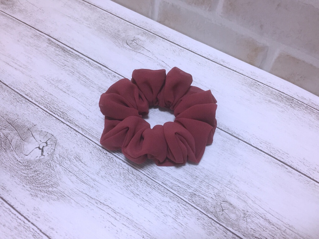 シフォンシュシュ（赤茶）