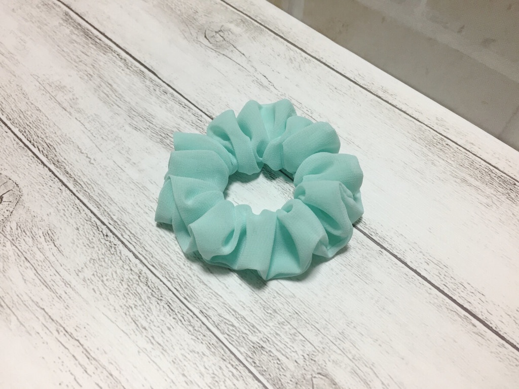 シフォンシュシュ（ライト青磁）（小さめ）