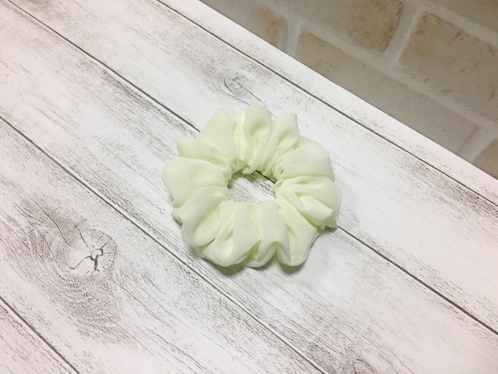 シフォンシュシュ(クリーム)