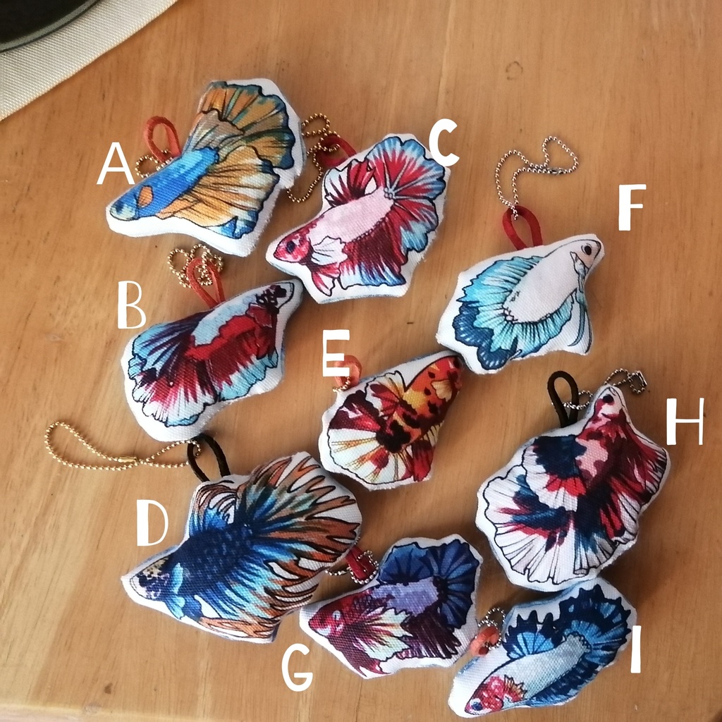 ベタとおでかけ バッグチャーム