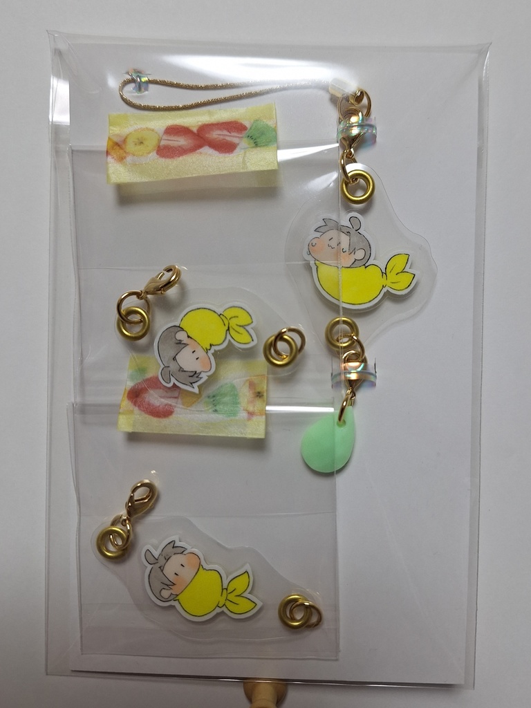 おさかな三連へし☆ラミカストラップ(しずくチャームのカラーはランダム)