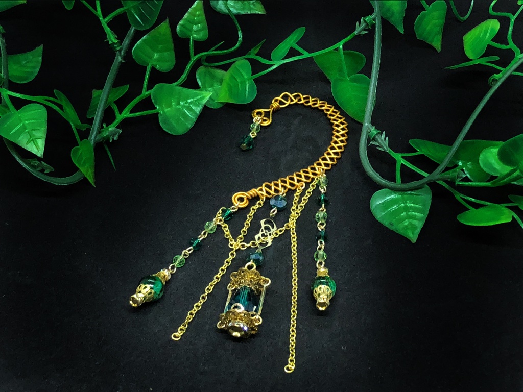 魔法のランタン 手作り土台のイヤーフック 青緑 黄緑