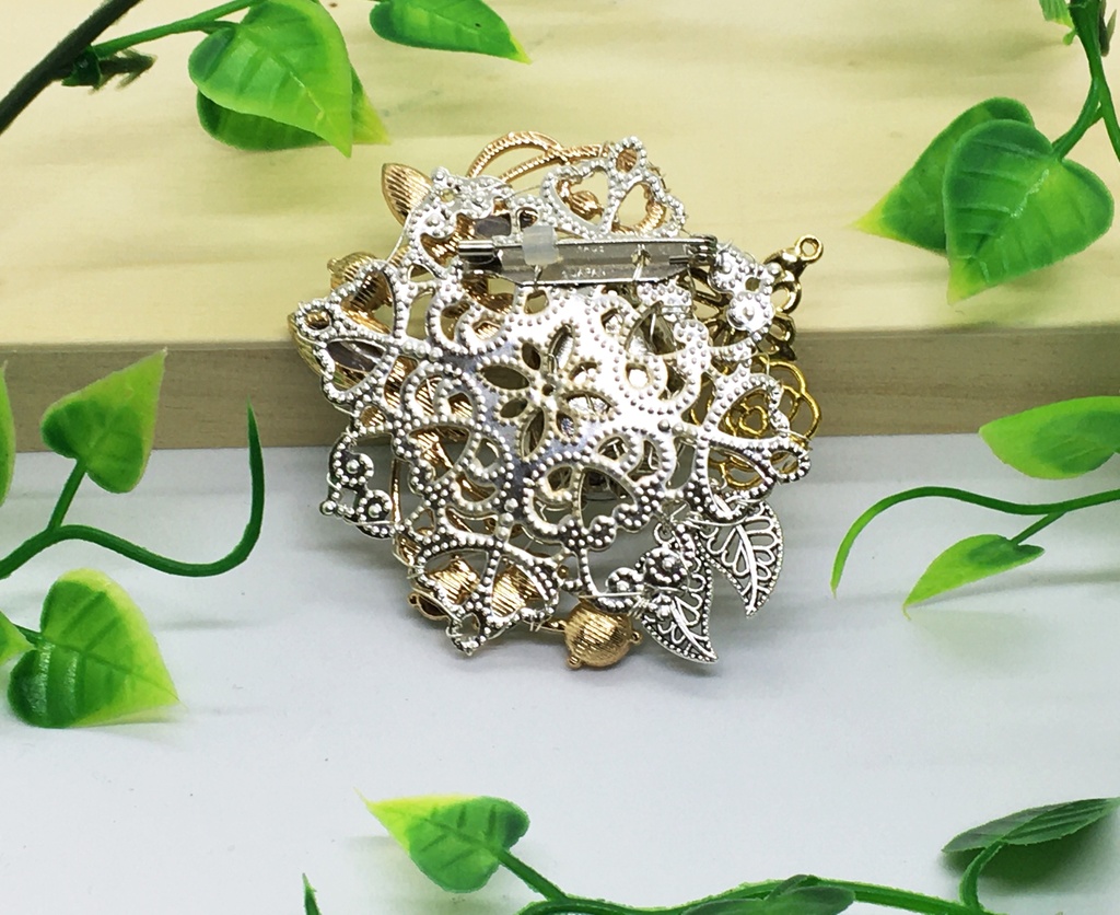 蝶々のブローチ 青