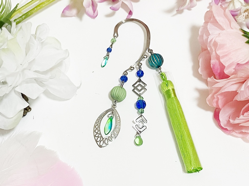 タッセルのイヤーフック シルバー ライトグリーン ロイヤルブルー ライトブルー