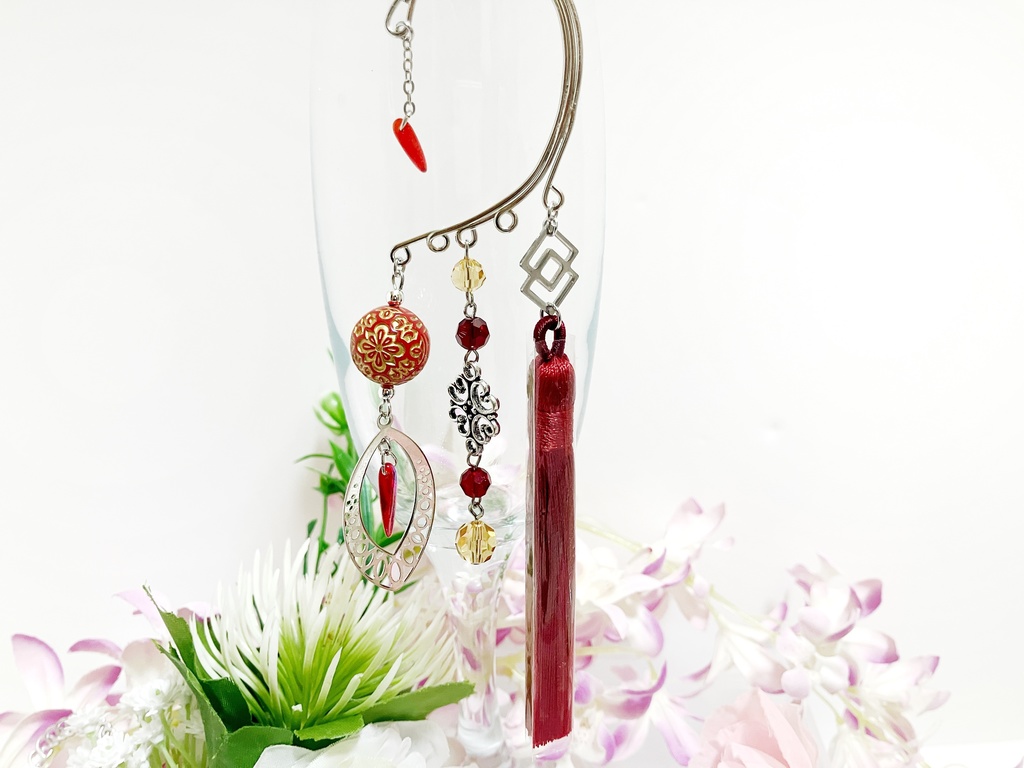 タッセルのイヤーフック シルバー ワインレッド オークル