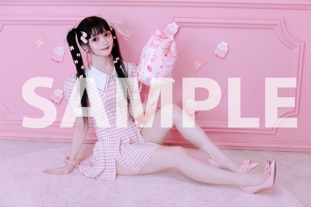 創作写真集「STRAWBERRY MILK」コンセプトフォトCDアルバム
