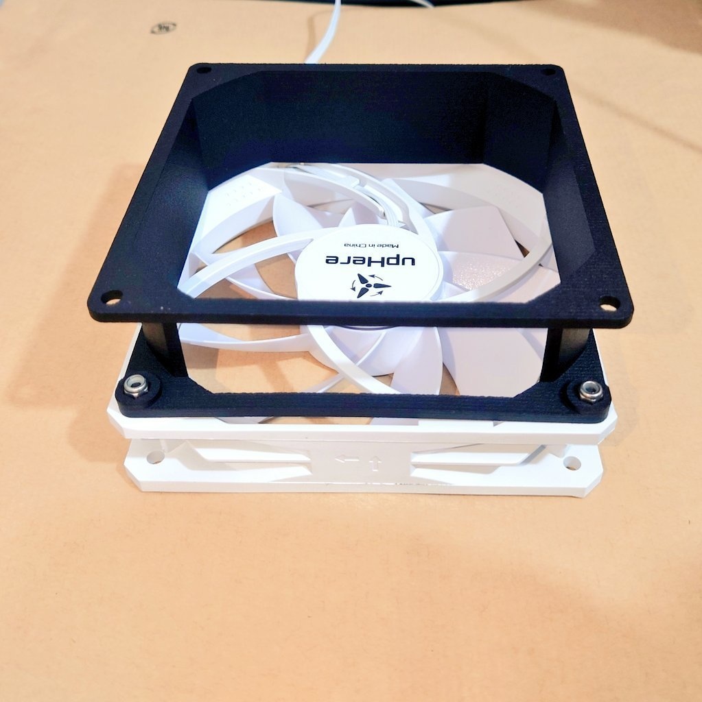 120mm PCファンメモリ回避マウント