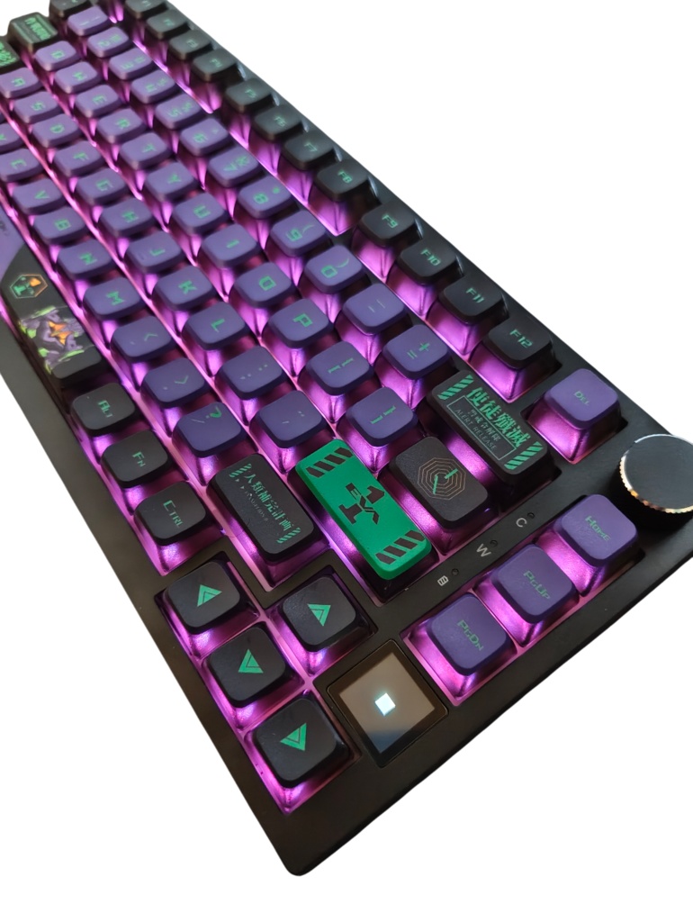 KB820-01:EVA初号機カラー(Bluetooth 5.1 / 2.4Gワイヤレス / 有線USB Type-C)