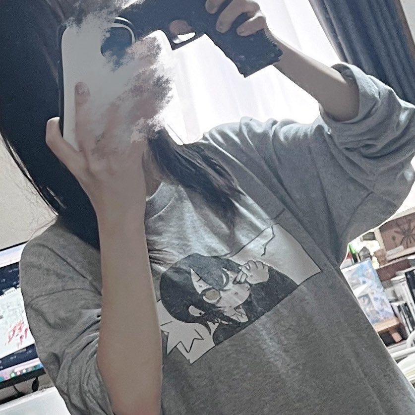 指拳銃長袖Tシャツ