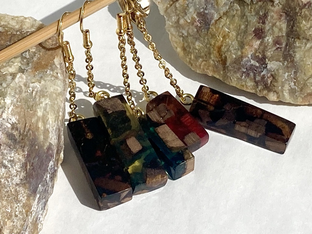 【ウッドレジン】木散石ピアス【ピアス・イヤリング変更可】