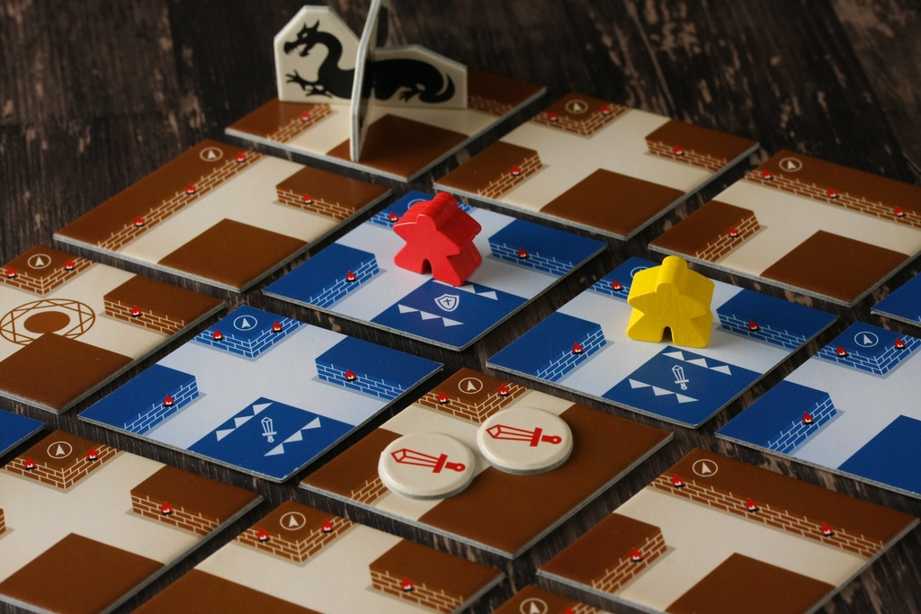 鏡の迷宮のドラゴン | Dragon in the mirror labyrinth