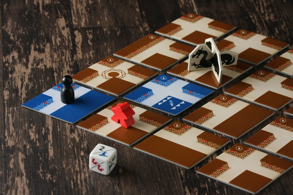 鏡の迷宮のドラゴン | Dragon in the mirror labyrinth