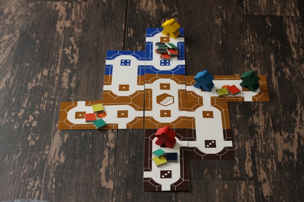 ドミノルーム | Domino Room