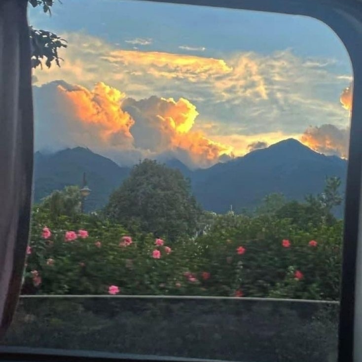 【無料BGM素材】Conversations