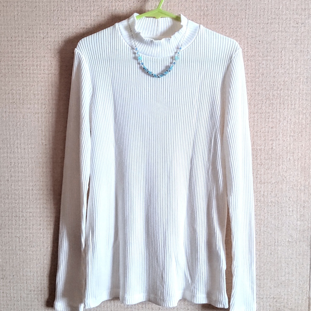 ビーズステッチのネックレス