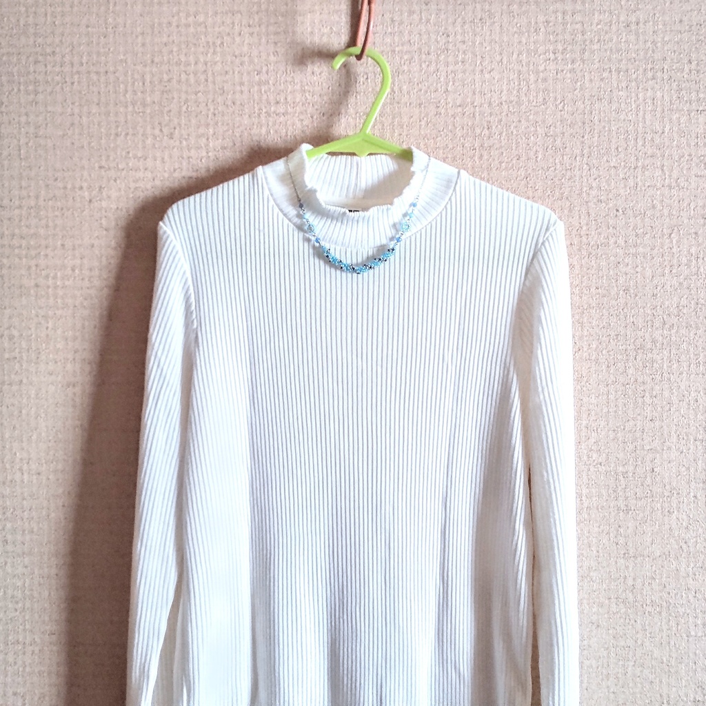 ビーズステッチのネックレス