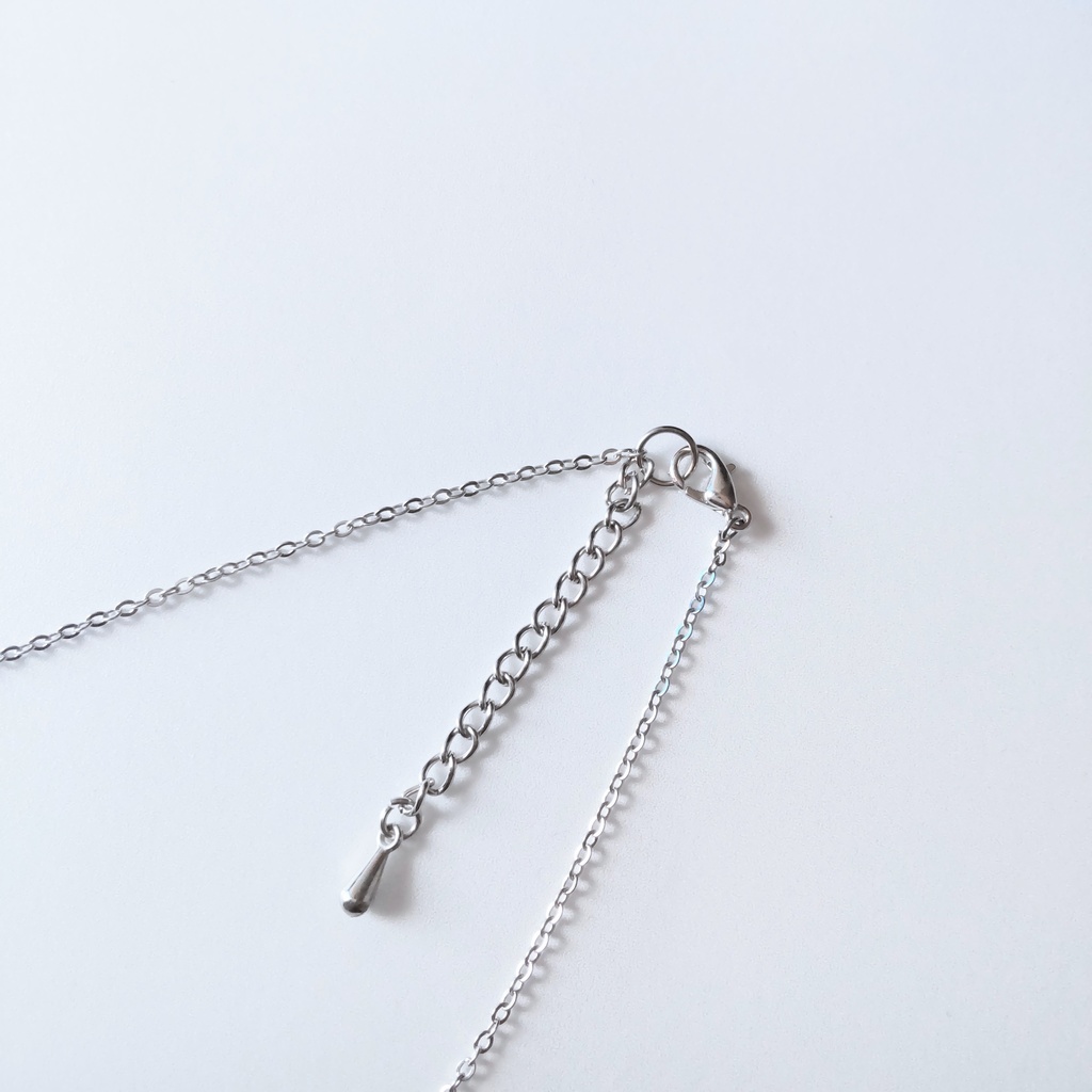 ビーズステッチのネックレス